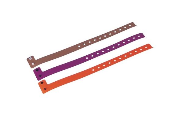 Les enfants écrivent sur l'information, les bracelets médicaux faits sur commande Noctilucent jetables 36004 d'identification de PVC d'identification