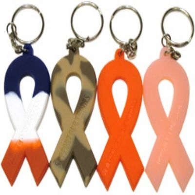 Pendants 100% de silicone Keychain promotionnel, accessoires en métal, couleur de Pantone