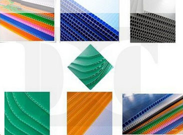 Feuilles en plastique ondulées de protection de plancher